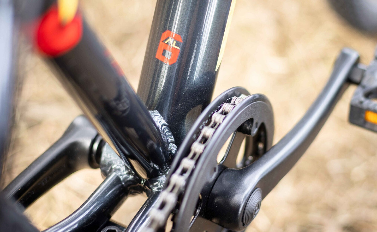 Polygon Premier 24 Ultralight Kids Bike - Charcoal