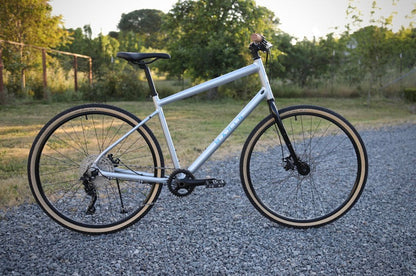 Marin Kentfield 2 - Silver Hybrid Bike