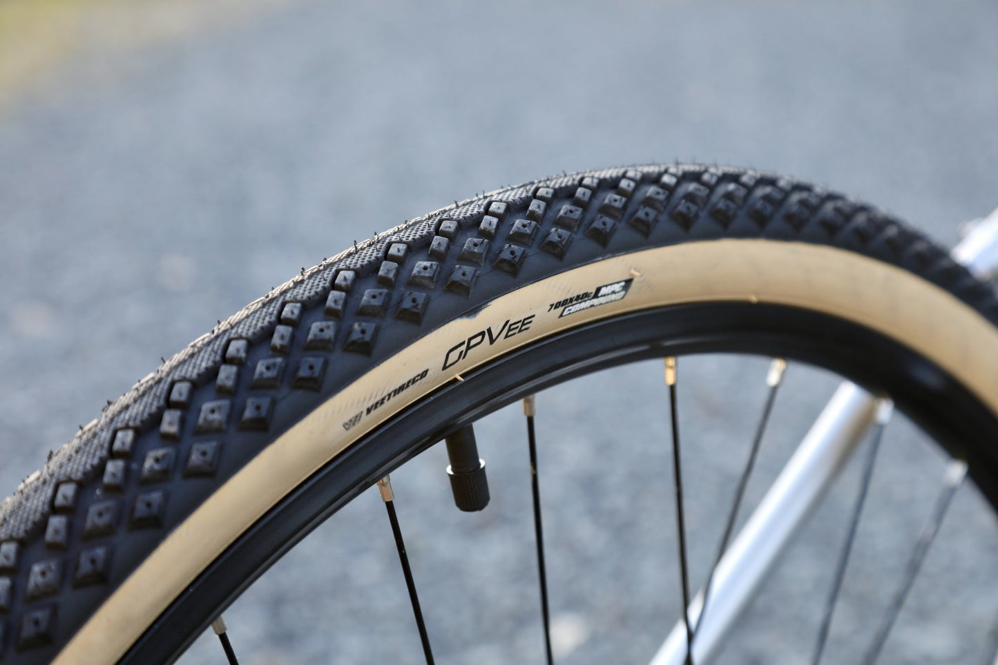 Marin Kentfield 2 - Silver Hybrid Bike