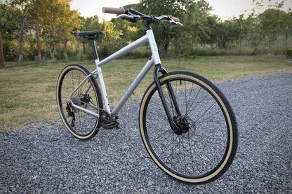 Marin Kentfield 2 - Silver Hybrid Bike