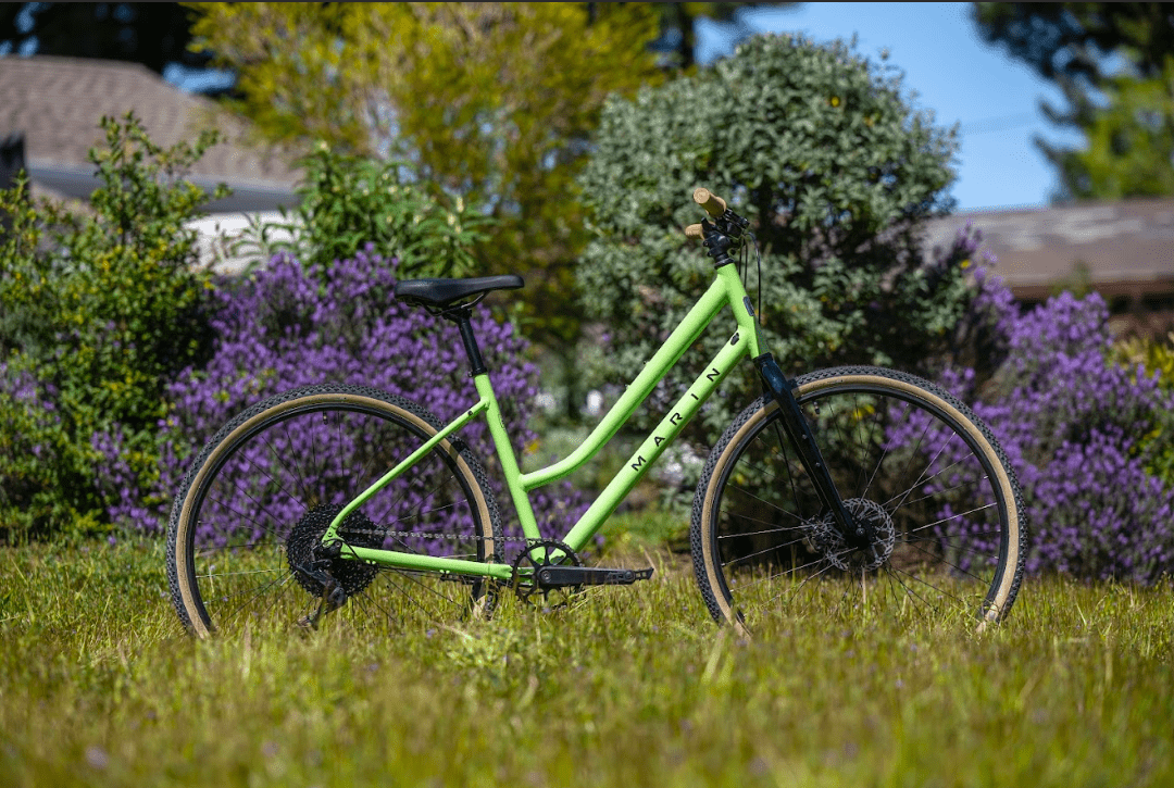 Marin Kentfield 2 ST - Red Hybrid Bike