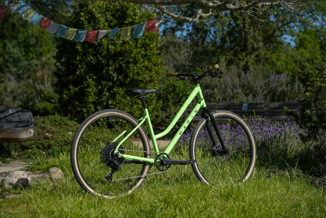 Marin Kentfield 2 ST - Red Hybrid Bike