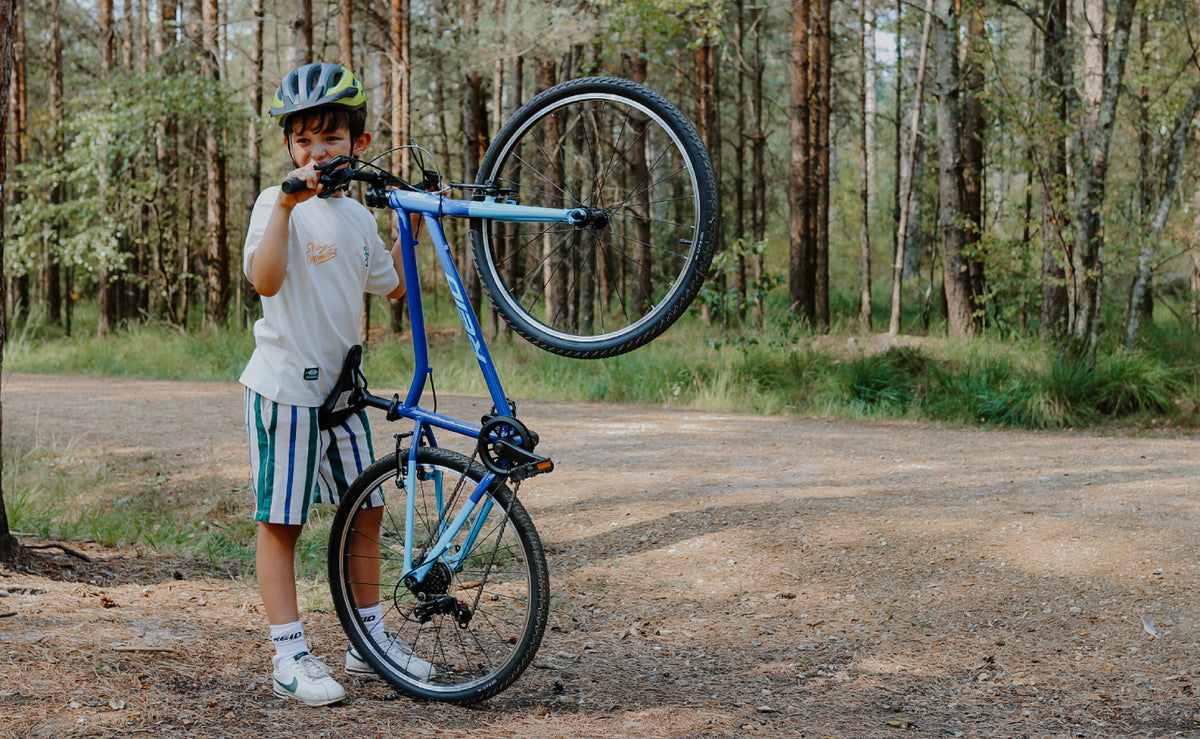 H24 Ultra Lightweight Kids Bike (24")