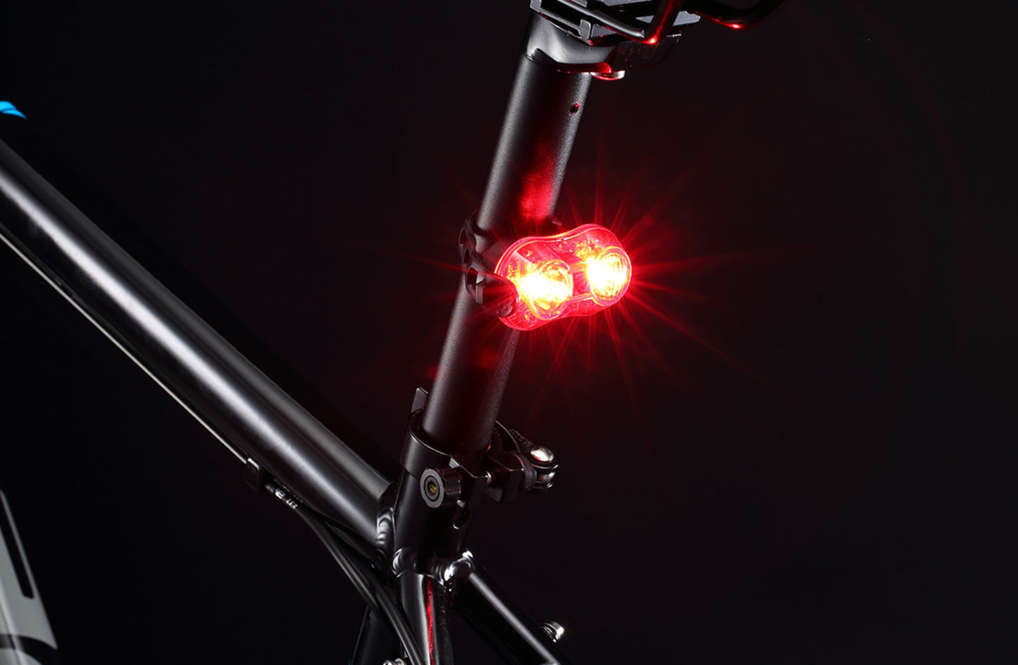 Reid Reid Nighthawk USB Rear Light Red     Reid Cycles AU