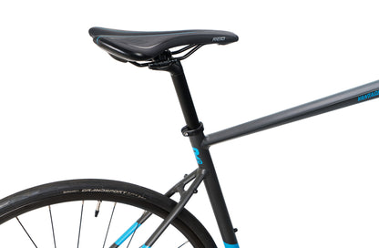 Vantage Endurance 2.0 Road Bike in Matte Black showing Velo Race Saddle from Reid Cycles Australia